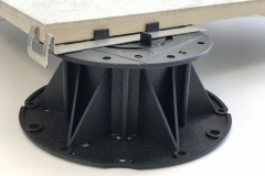 Metal-edging-plate-with-Megapad-adjustabe-support