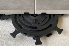 wallbarn-minipad-adjustable-pedestal-paving-06