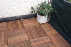 Timber-tiles-on-balcony-up-to-wall-and-ballustrade