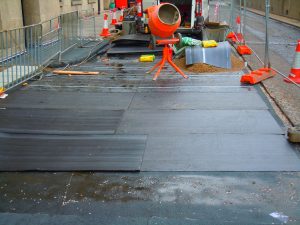 Protection board for bituminous membranes