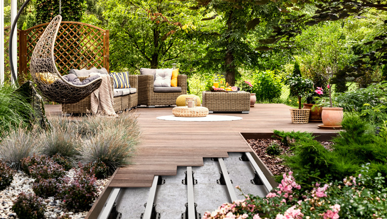 Mega-Balance-Self-Levelling-in-a-Garden-with-Decking