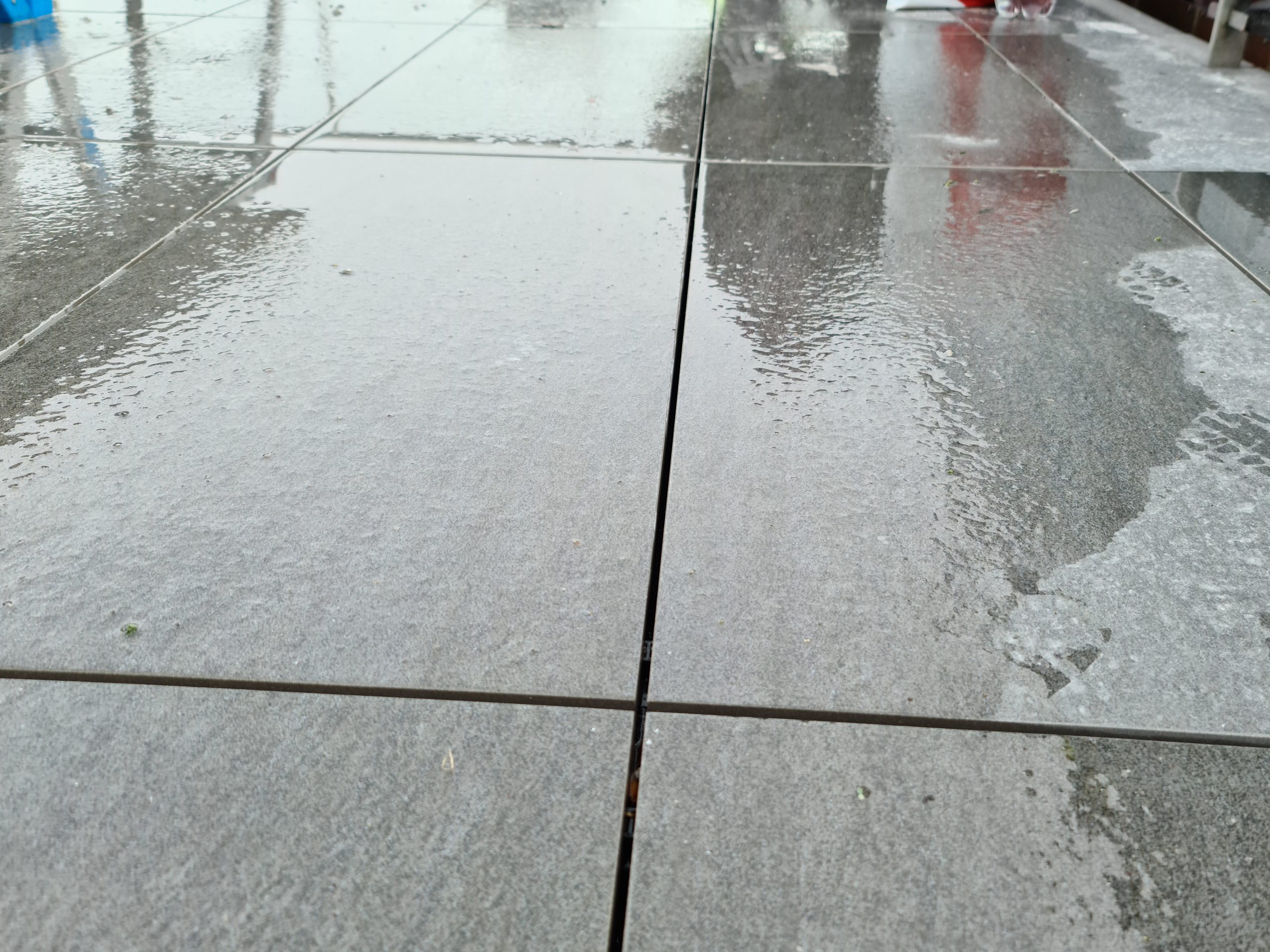 how to build ceramic tile system on rails - Wallbarn