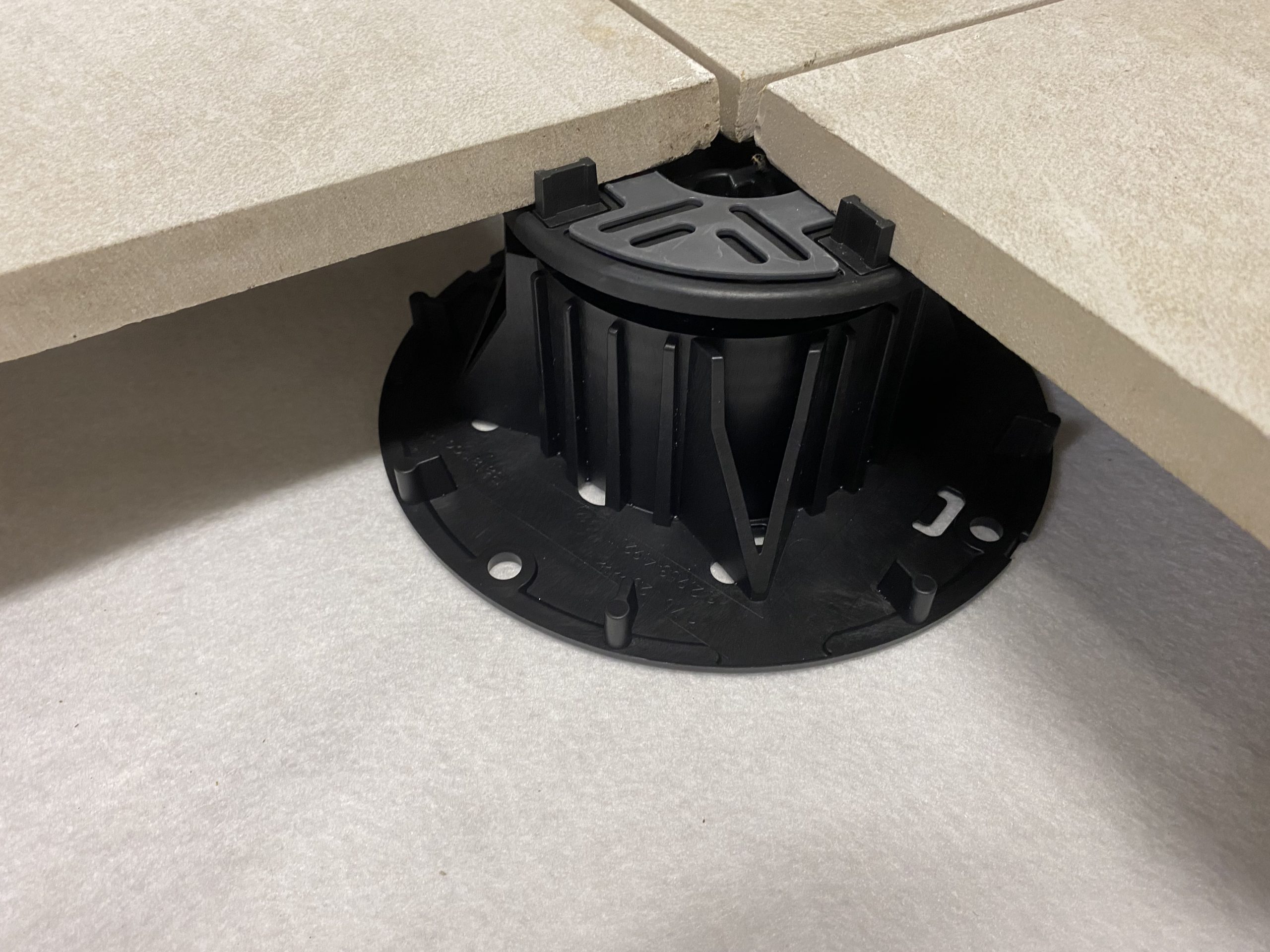 Self-levelling Heavy Duty