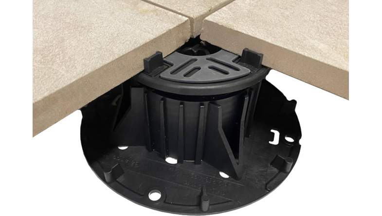 02-Porcelain-Tile-on-Wallban-Mega-Balance