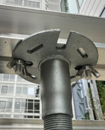 Adjustable Pedestal