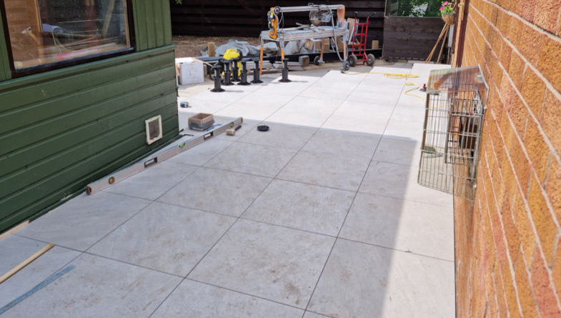 Wallbarn-Balance-pedestals-for-paving---Scotland-04