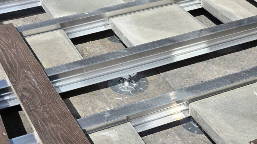 14 Wallbarn fire rated ceramic decking ballasted