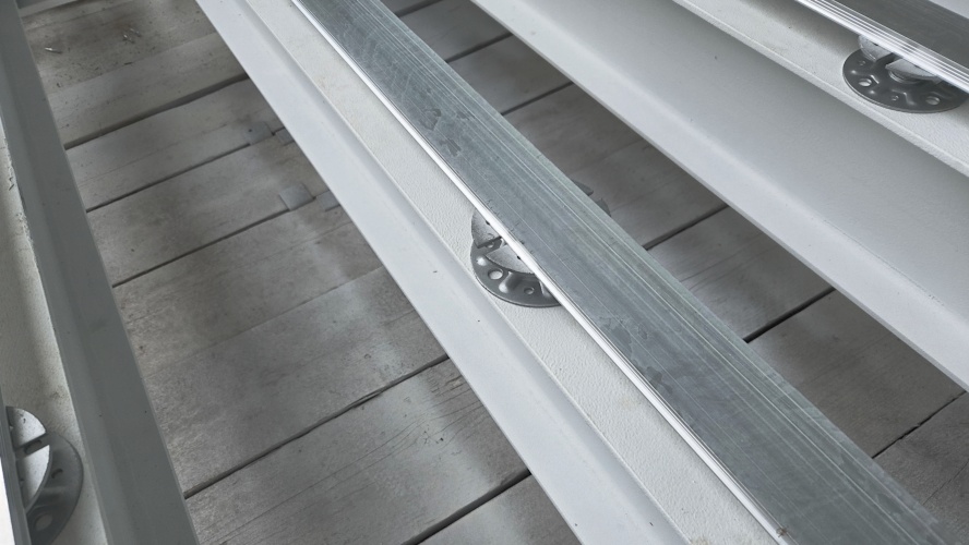 06-wallbarn-class-a-decking-roehampton-april-2025-45