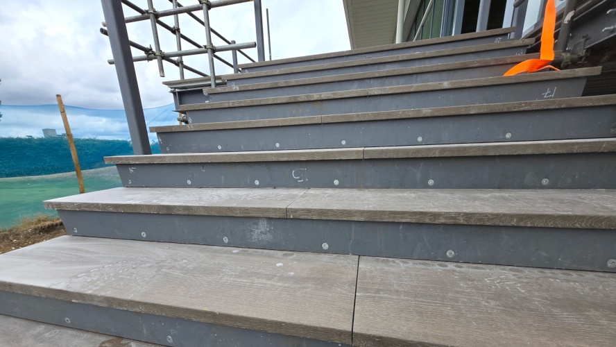 13-wallbarn-class-a-decking-roehampton-april-2025-11