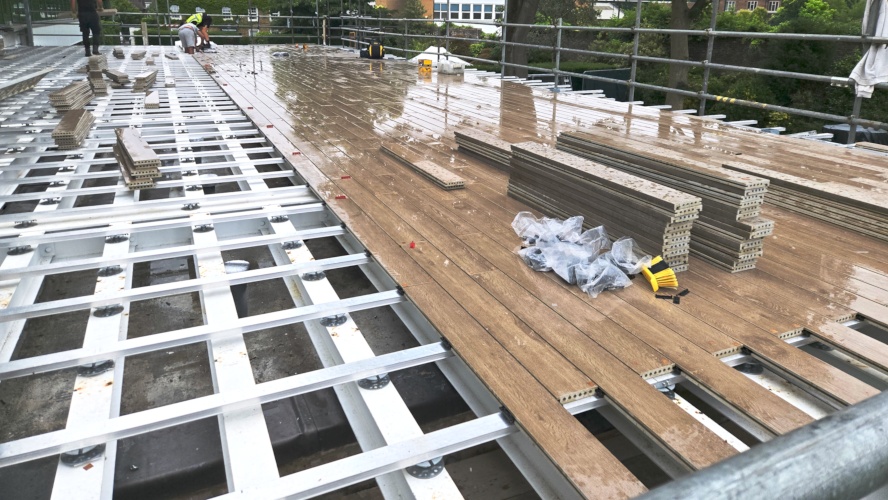 15-wallbarn-class-a-decking-roehampton-april-2025-18