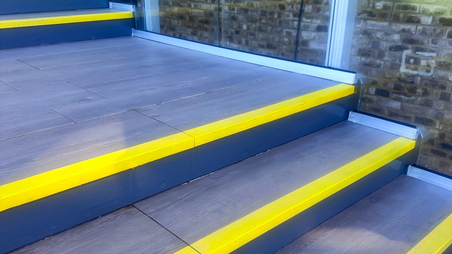 21-wallbarn-class-a-decking-roehampton-april-2025-13