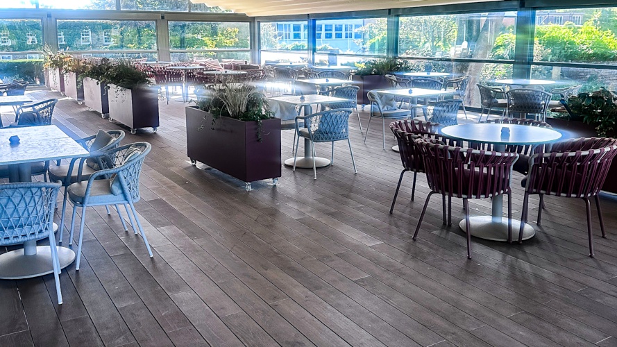 24-wallbarn-class-a-decking-roehampton-april-2025-37