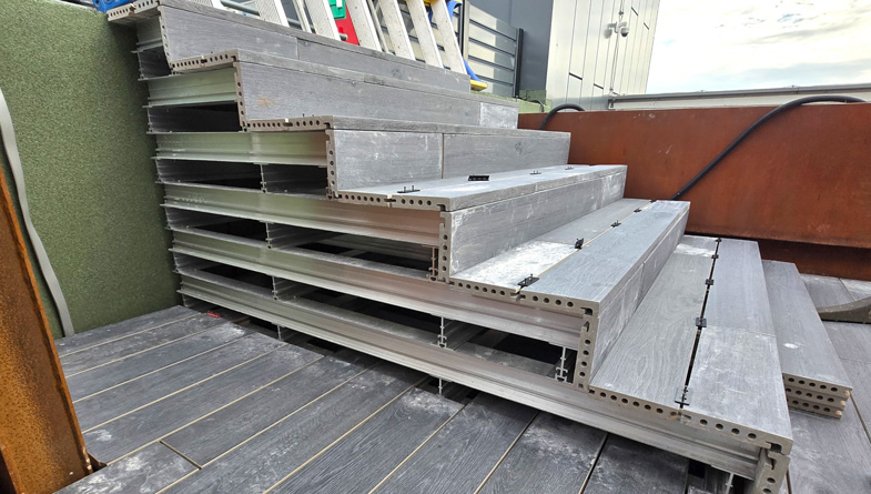 wallbarn-class-a-decking-kings-college-hospital-021_16x9_web1920x1080