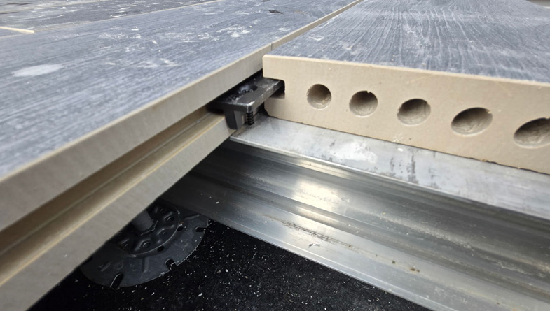 wallbarn-class-a-decking-kings-college-hospital-103_16x9_web1920x1080