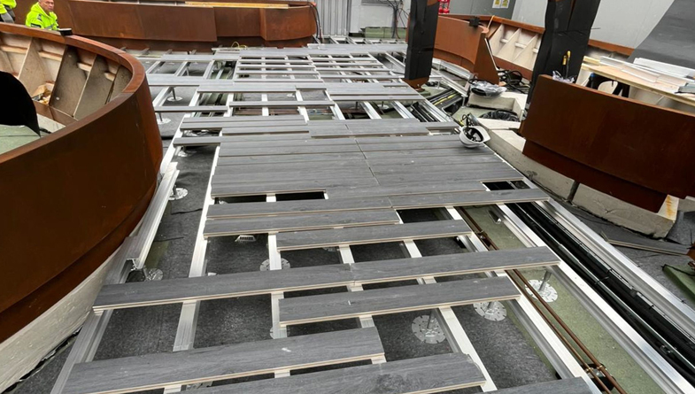 20-wallbarn-class-a-decking-kings-college-hospital-141_16x9_web1920x1080